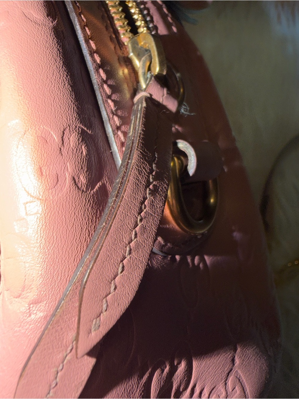 Gucci Pink Microguccissima Leather Satchel with Gold Hardware - Picture 7 of 16